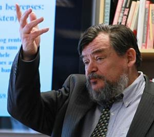 1302545749Erik-Reinert-3022