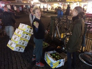 27058918815_418b479fb2_z