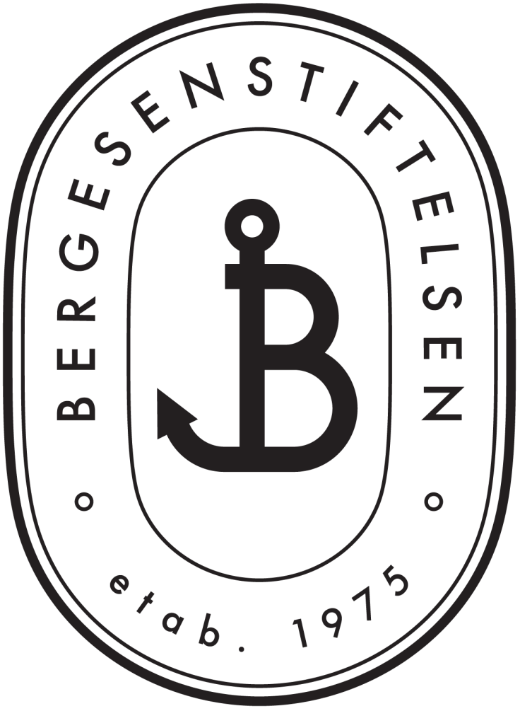 This image has an empty alt attribute; its file name is Bergesenstiftelsen-sekundaerlogo-svart-PNG.png